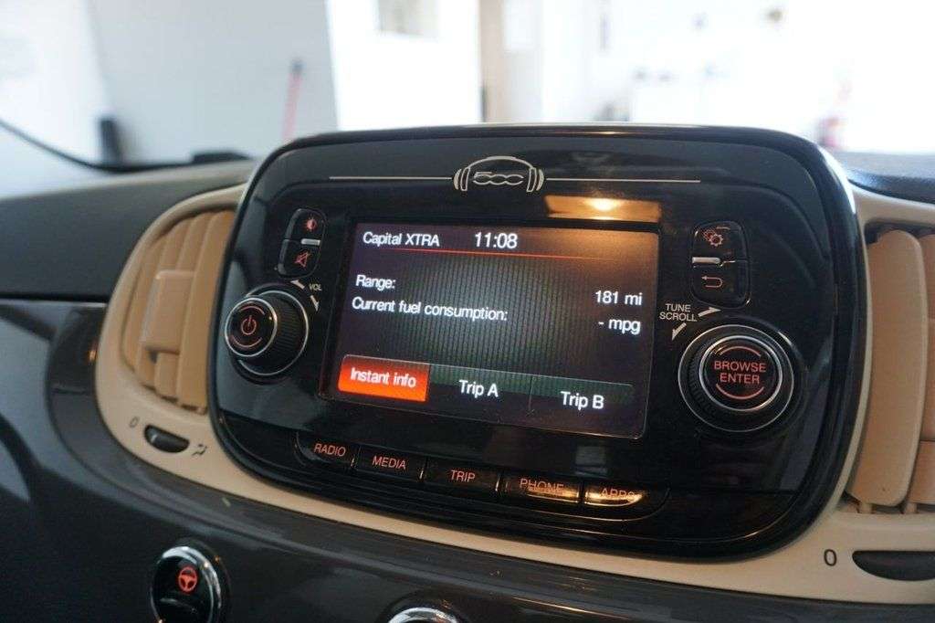 2018 FIAT 500 2018 FIAT 500