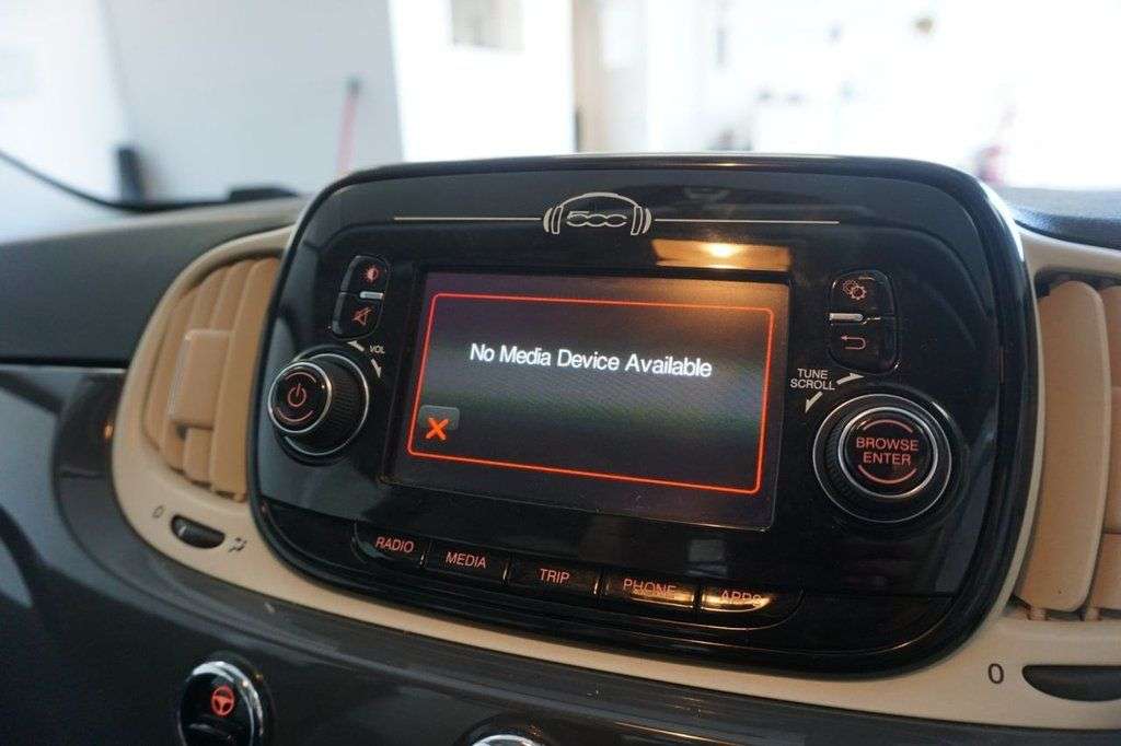 2018 FIAT 500 2018 FIAT 500