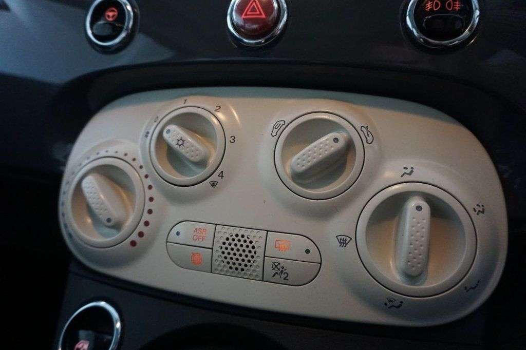 2018 FIAT 500 2018 FIAT 500