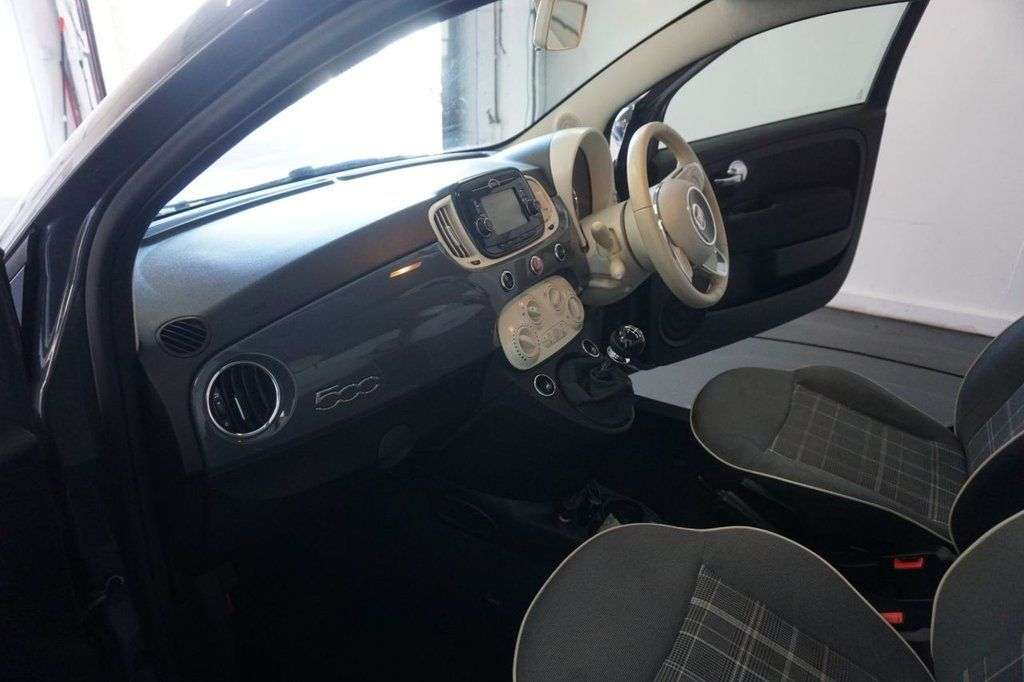2018 FIAT 500 2018 FIAT 500