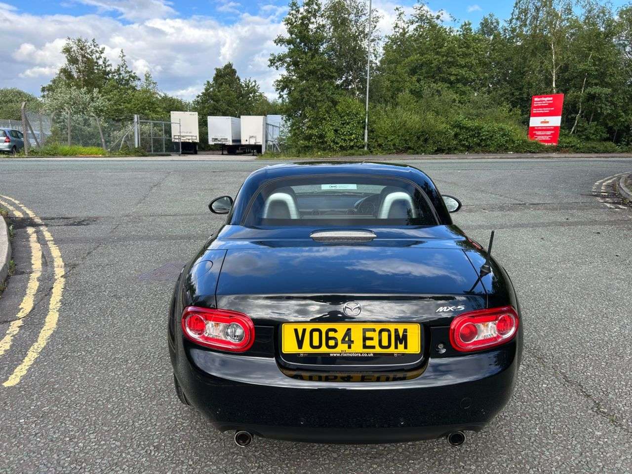 2014 MAZDA MX-5 2014 MAZDA MX-5