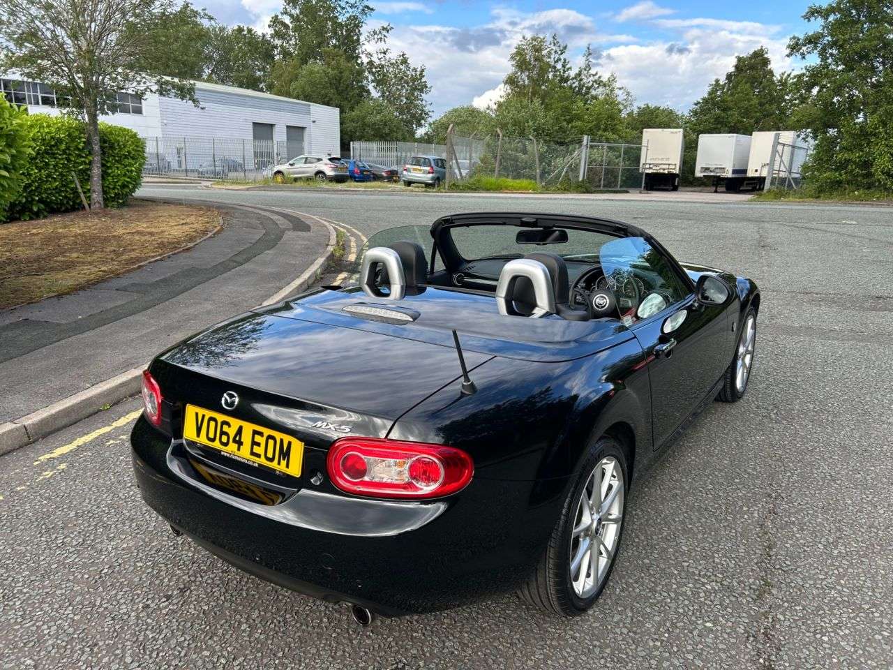 2014 MAZDA MX-5 2014 MAZDA MX-5