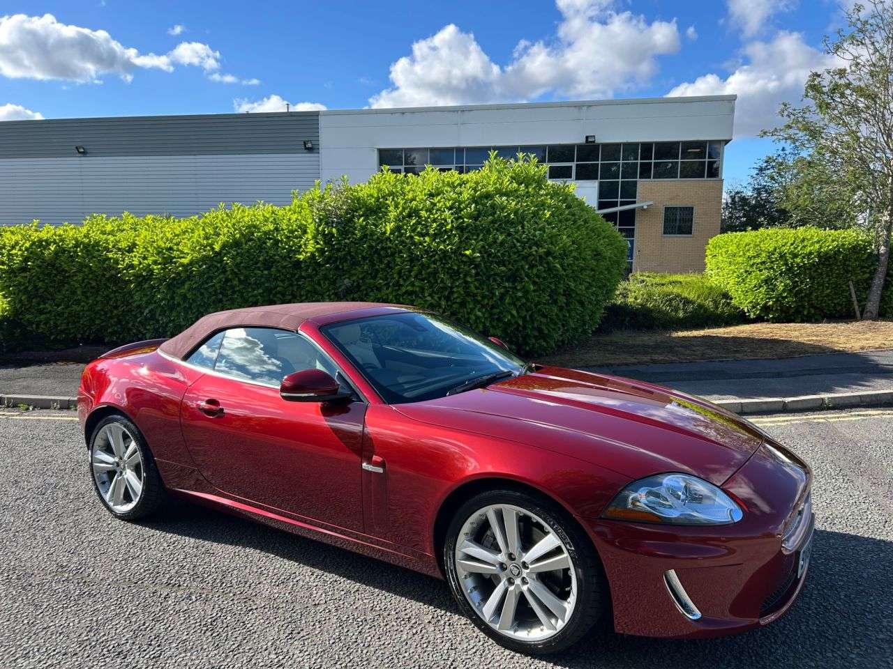 A 2010 JAGUAR XK 5.0 V8 Portfolio Convertible 2dr Petrol Auto Euro 5 (385 ps)-Special Car, F A 2010 JAGUAR XK 5.0 V8 Portfolio Convertible 2dr Petrol Auto Euro 5 (385 ps)-Special Car, F