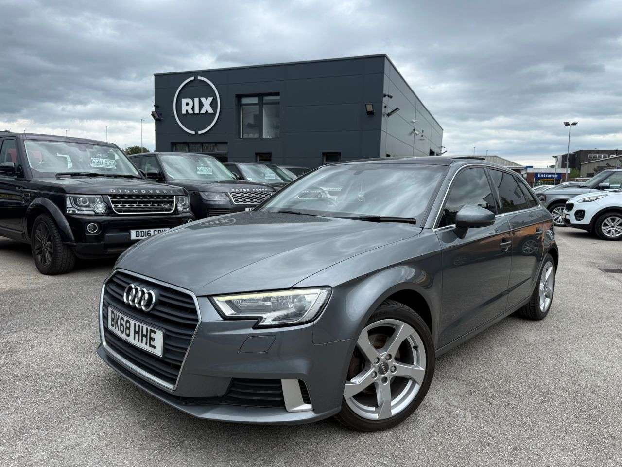 A 2018 AUDI A3 1.0 TFSI 30 Sport Sportback 5dr Petrol Manual Euro 6-2 OWNERS FROM NEW-BLAC A 2018 AUDI A3 1.0 TFSI 30 Sport Sportback 5dr Petrol Manual Euro 6-2 OWNERS FROM NEW-BLAC