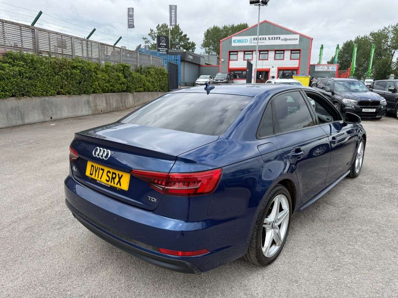 2017 AUDI A4 2017 AUDI A4