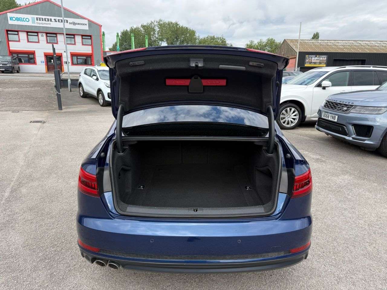 2017 AUDI A4 2017 AUDI A4
