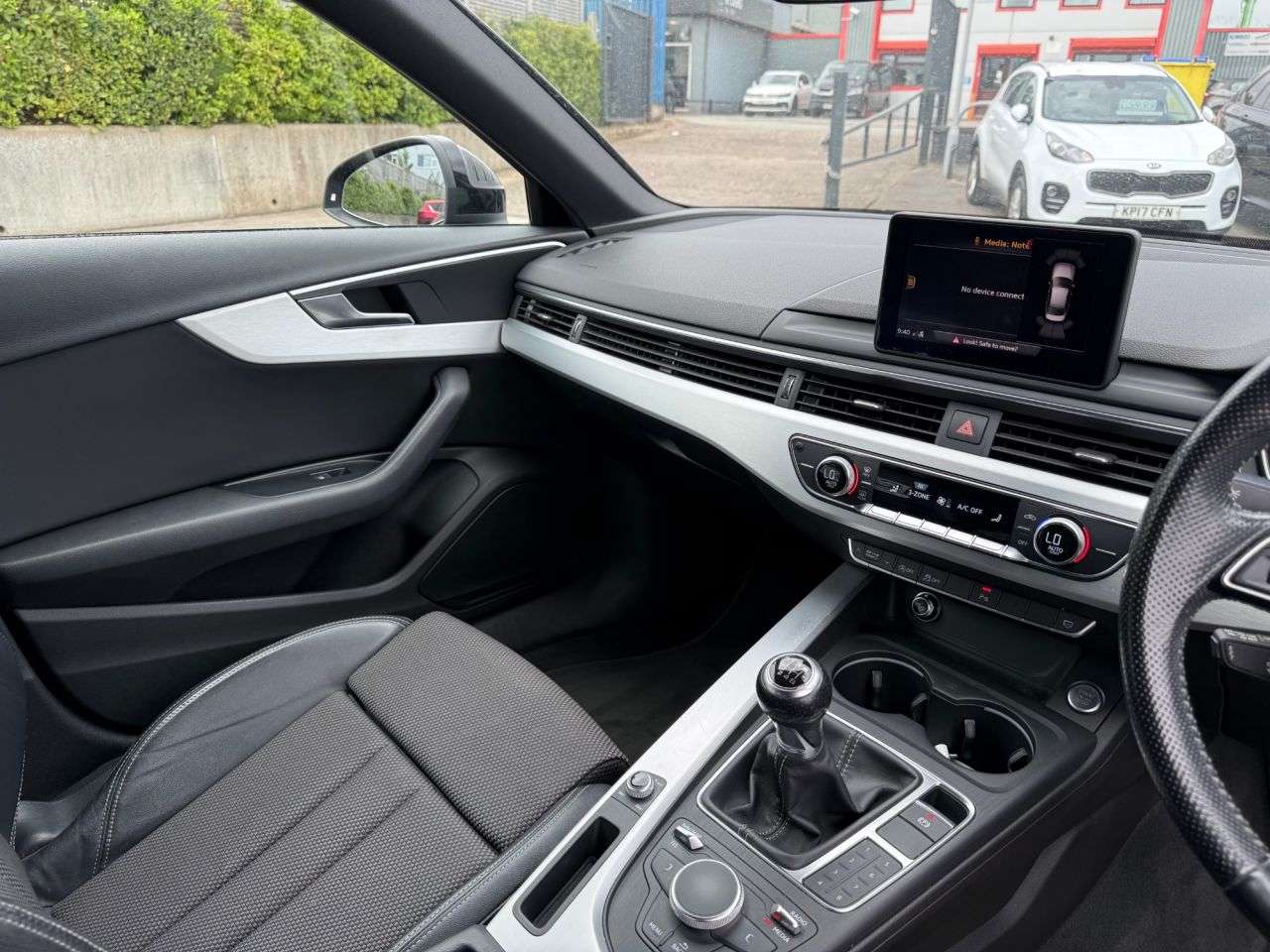2017 AUDI A4 2017 AUDI A4