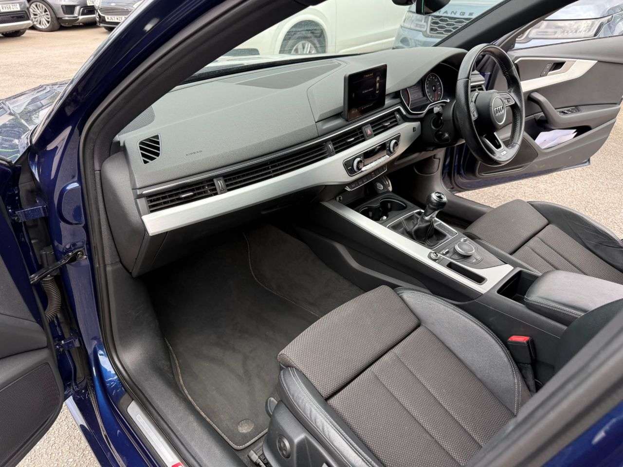 2017 AUDI A4 2017 AUDI A4