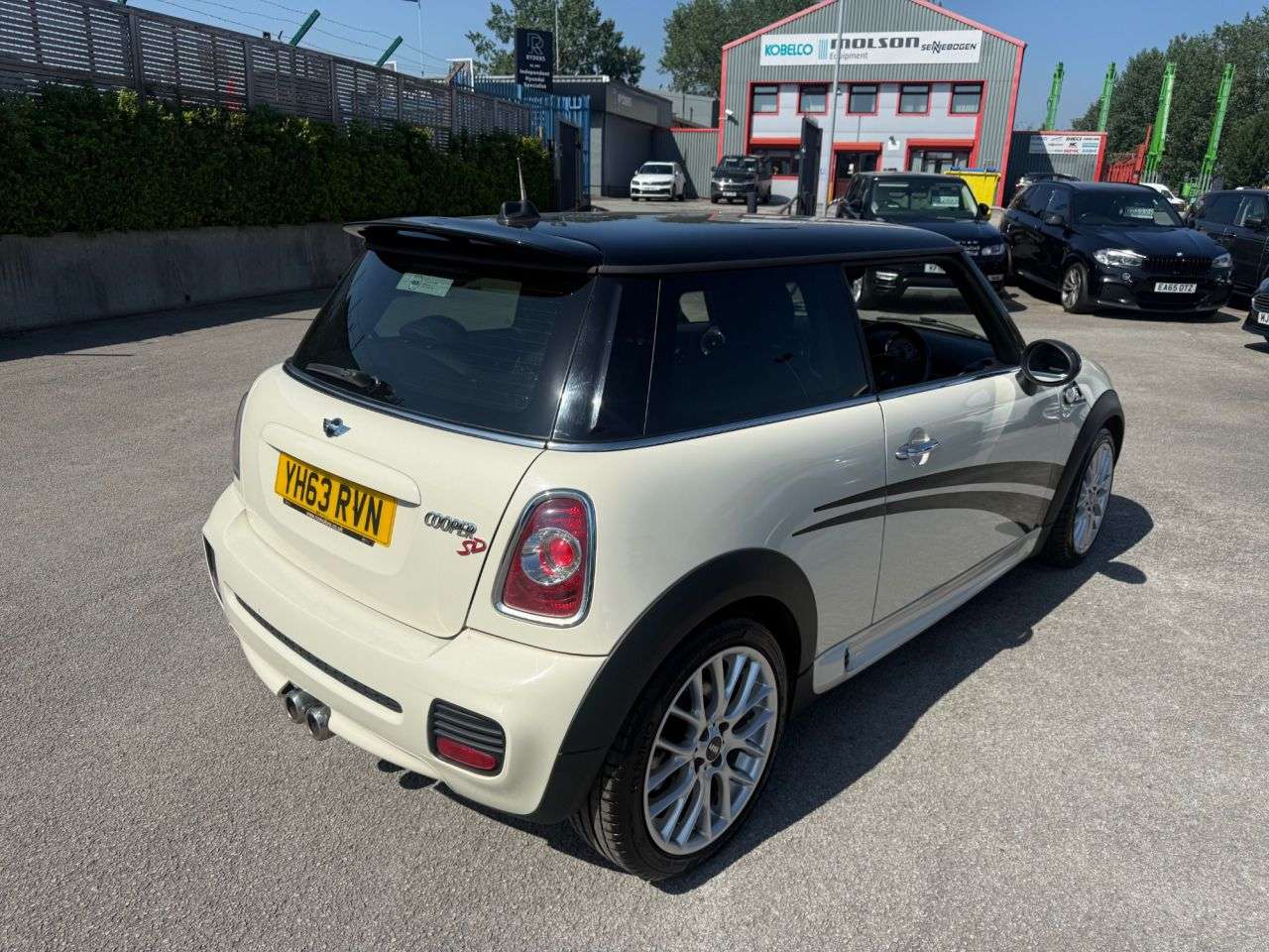 2013 MINI HATCH 2013 MINI HATCH
