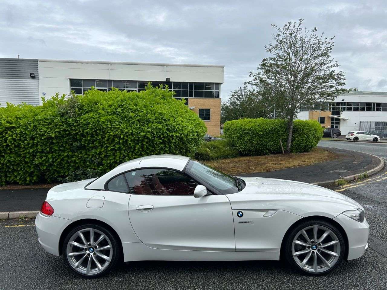 A 2011 BMW Z4 2.5 23i Highline Edition Convertible 2dr Petrol Manual sDrive Euro 5 (204 p A 2011 BMW Z4 2.5 23i Highline Edition Convertible 2dr Petrol Manual sDrive Euro 5 (204 p