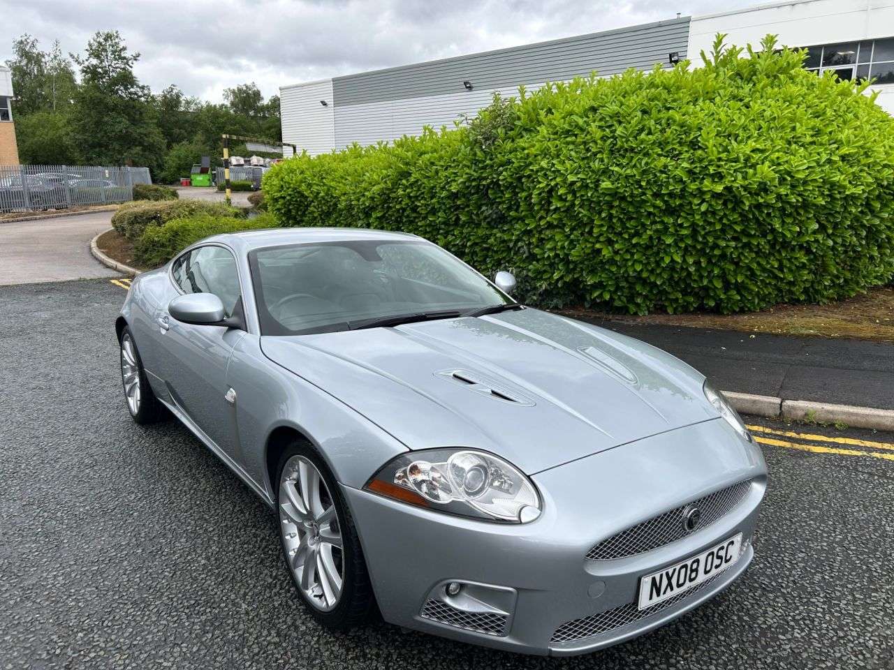 A 2008 JAGUAR XKR 4.2 V8 Coupe 2dr Petrol Auto Euro 4 (420 ps)-Great Example, Finished In Liq A 2008 JAGUAR XKR 4.2 V8 Coupe 2dr Petrol Auto Euro 4 (420 ps)-Great Example, Finished In Liq