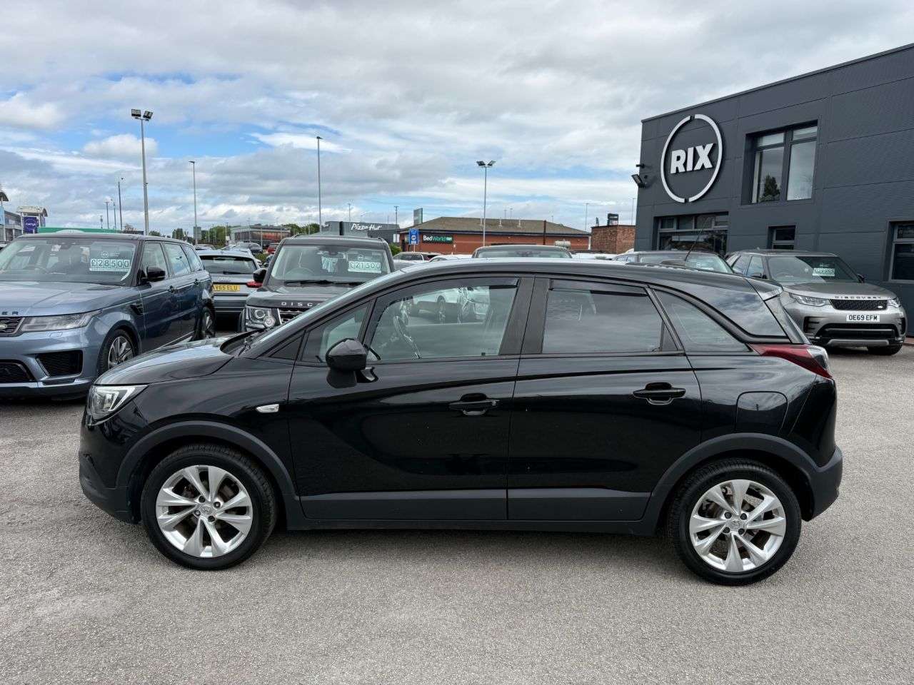 A 2018 VAUXHALL CROSSLAND X 1.2 SE SUV 5dr Petrol Manual Euro 6 (83 ps) A 2018 VAUXHALL CROSSLAND X 1.2 SE SUV 5dr Petrol Manual Euro 6 (83 ps)