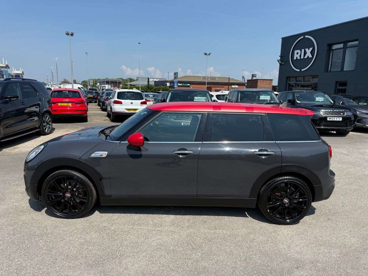 A 2018 MINI CLUBMAN 2.0 Cooper S Sport Estate 6dr Petrol Steptronic Euro 6-FINISHED IN THUNDER A 2018 MINI CLUBMAN 2.0 Cooper S Sport Estate 6dr Petrol Steptronic Euro 6-FINISHED IN THUNDER