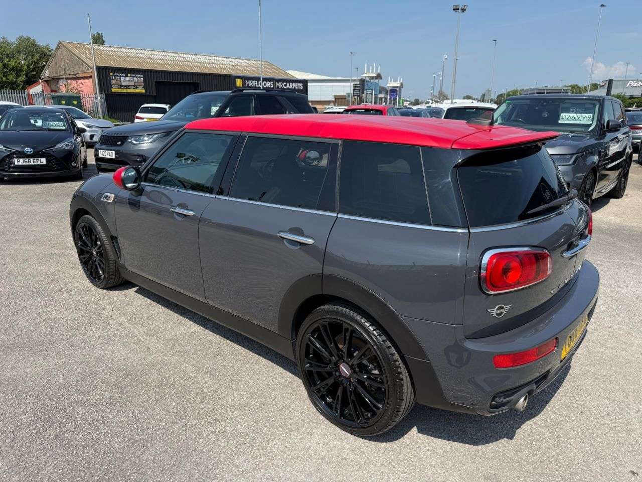 A 2018 MINI CLUBMAN 2.0 Cooper S Sport Estate 6dr Petrol Steptronic Euro 6-FINISHED IN THUNDER A 2018 MINI CLUBMAN 2.0 Cooper S Sport Estate 6dr Petrol Steptronic Euro 6-FINISHED IN THUNDER