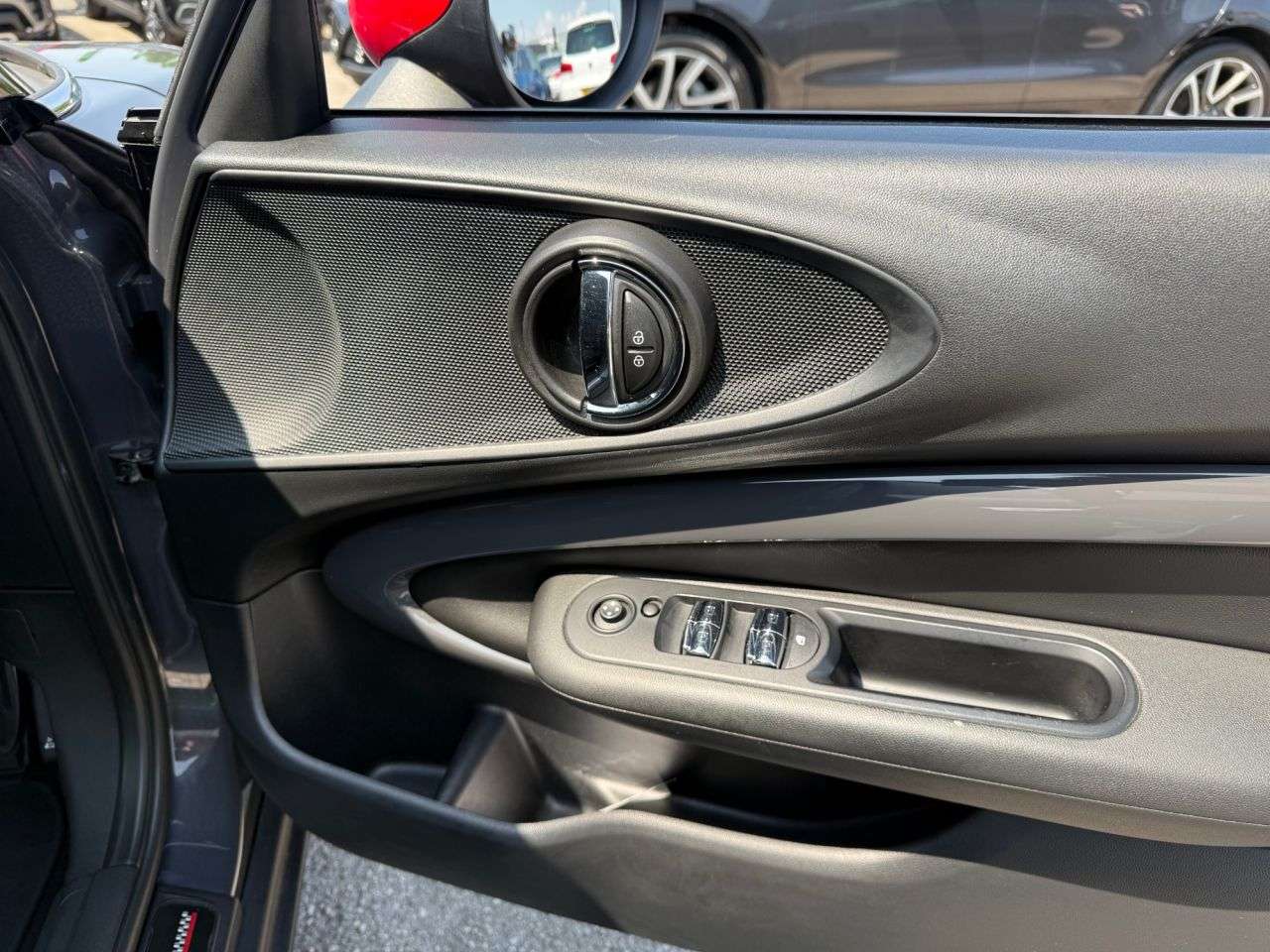 2018 MINI CLUBMAN 2018 MINI CLUBMAN