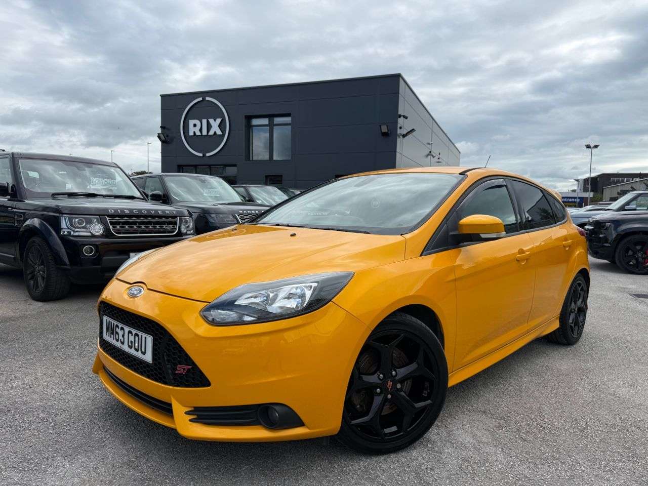 A 2014 FORD FOCUS 2.0T EcoBoost ST-2 Hatchback 5dr Petrol Manual Euro 5 (s/s) (250 ps) A 2014 FORD FOCUS 2.0T EcoBoost ST-2 Hatchback 5dr Petrol Manual Euro 5 (s/s) (250 ps)
