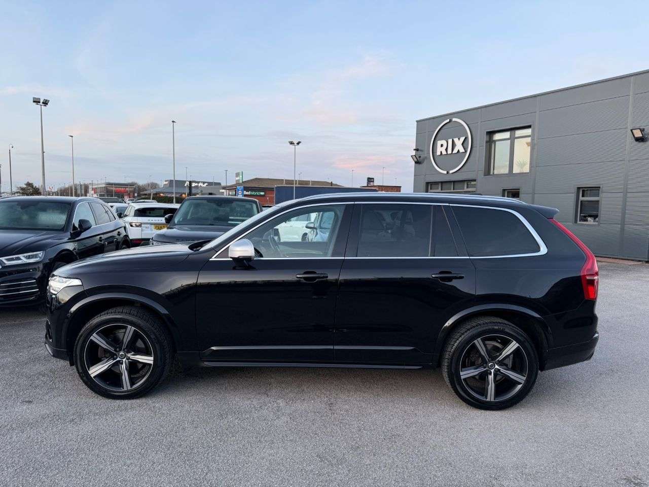 A 2015 VOLVO XC90 2.0 D5 R-Design SUV 5dr Diesel Geartronic 4WD Euro 6 (s/s) (225 ps) FINISHE A 2015 VOLVO XC90 2.0 D5 R-Design SUV 5dr Diesel Geartronic 4WD Euro 6 (s/s) (225 ps) FINISHE