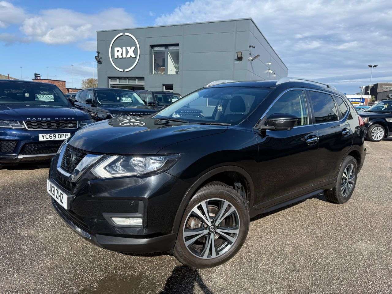 A 2021 NISSAN X-TRAIL 1.3 DIG-T N-Connecta SUV 5dr Petrol DCT Auto Euro 6 (s/s) (158 ps) A 2021 NISSAN X-TRAIL 1.3 DIG-T N-Connecta SUV 5dr Petrol DCT Auto Euro 6 (s/s) (158 ps)