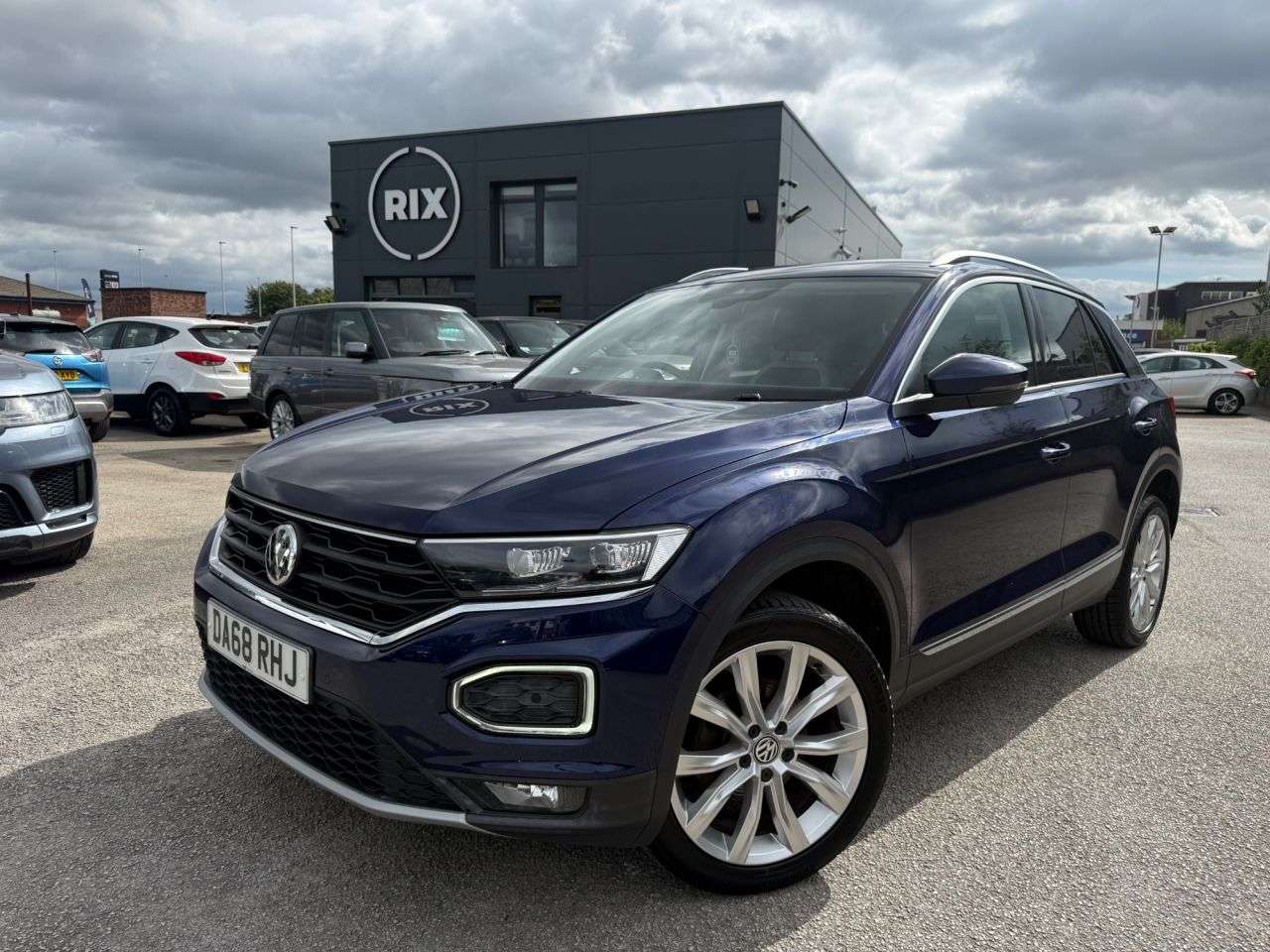 A 2018 VOLKSWAGEN T-ROC 1.6 TDI SEL SUV 5dr Diesel Manual Euro 6 (s/s) (115 ps) A 2018 VOLKSWAGEN T-ROC 1.6 TDI SEL SUV 5dr Diesel Manual Euro 6 (s/s) (115 ps)