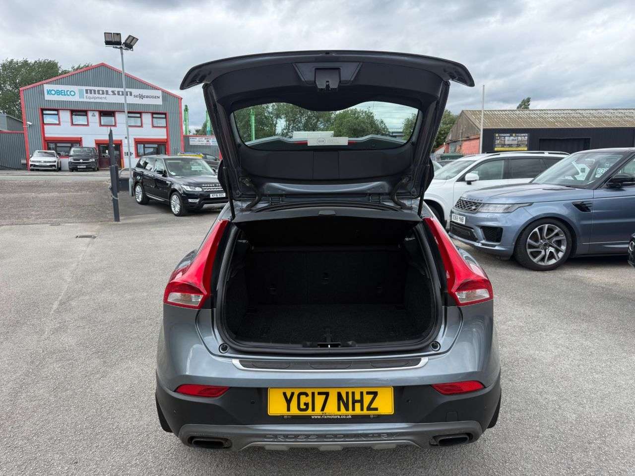 2017 VOLVO V40 CROSS COUNTRY 2017 VOLVO V40 CROSS COUNTRY