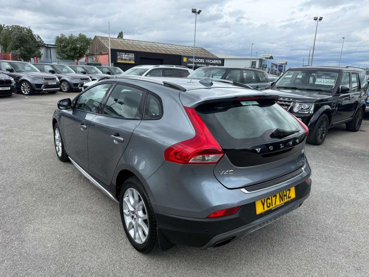 2017 VOLVO V40 CROSS COUNTRY 2017 VOLVO V40 CROSS COUNTRY