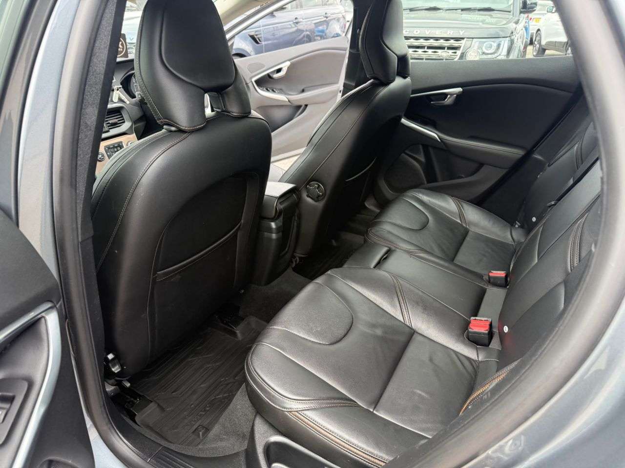2017 VOLVO V40 CROSS COUNTRY 2017 VOLVO V40 CROSS COUNTRY