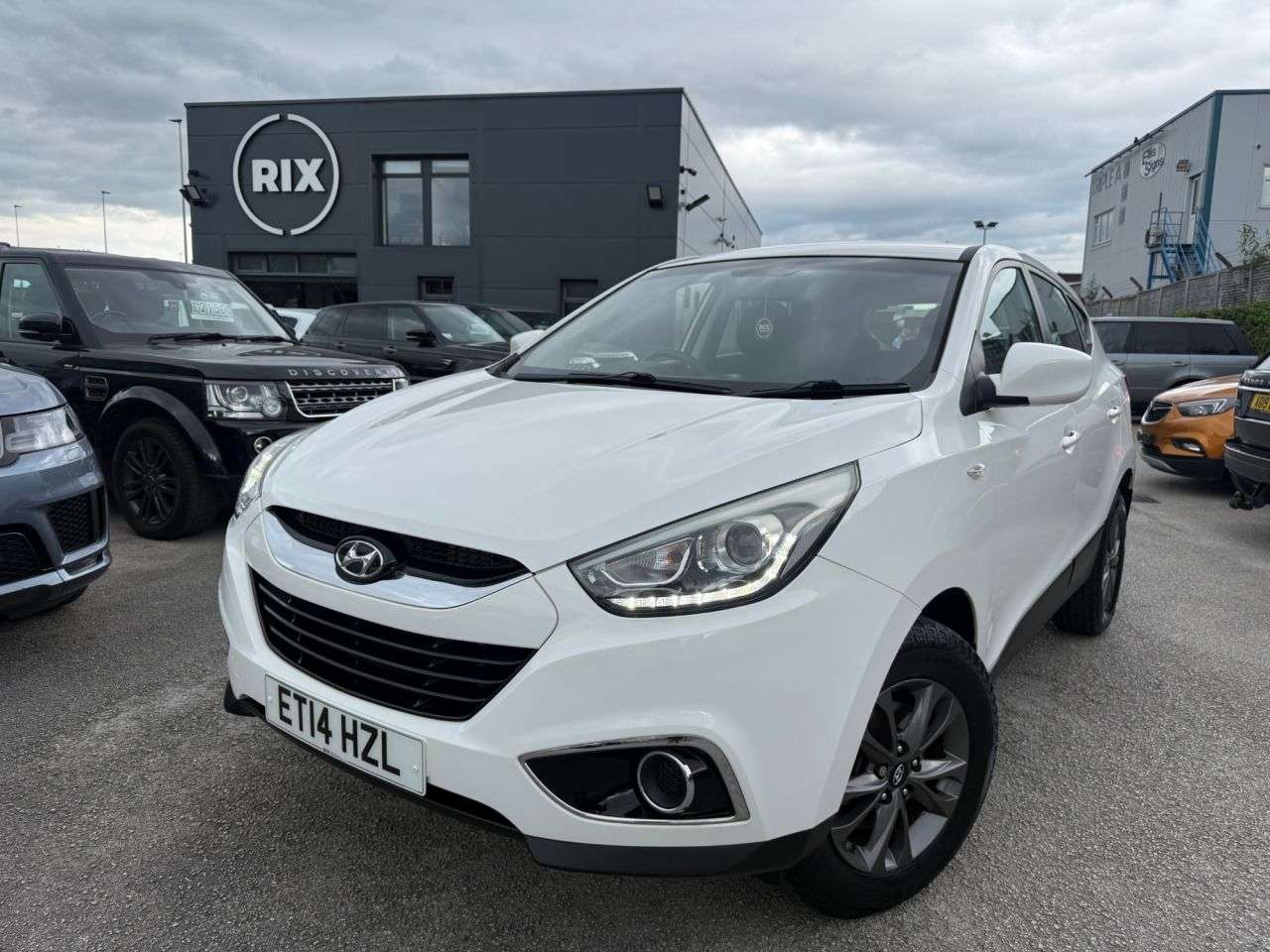 A 2014 HYUNDAI IX35 1.7 CRDi S SUV 5dr Diesel Manual Euro 5 (s/s) (115 ps) A 2014 HYUNDAI IX35 1.7 CRDi S SUV 5dr Diesel Manual Euro 5 (s/s) (115 ps)