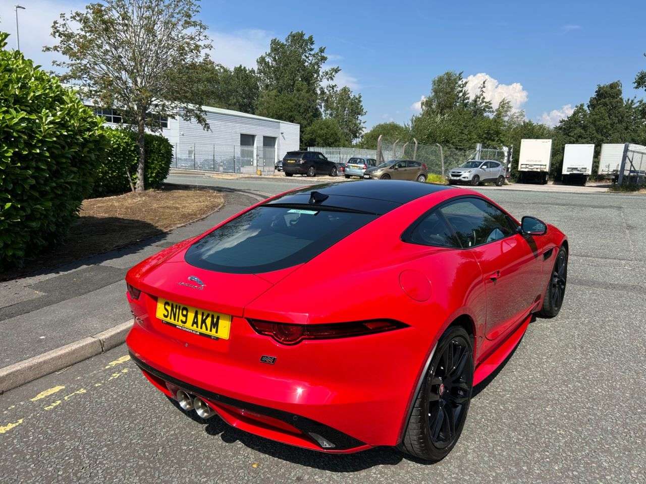 A 2019 JAGUAR F-TYPE 3.0 V6 Chequered Flag Coupe 2dr Petrol Auto Euro 6 (s/s) (340 ps)-Fantastic A 2019 JAGUAR F-TYPE 3.0 V6 Chequered Flag Coupe 2dr Petrol Auto Euro 6 (s/s) (340 ps)-Fantastic