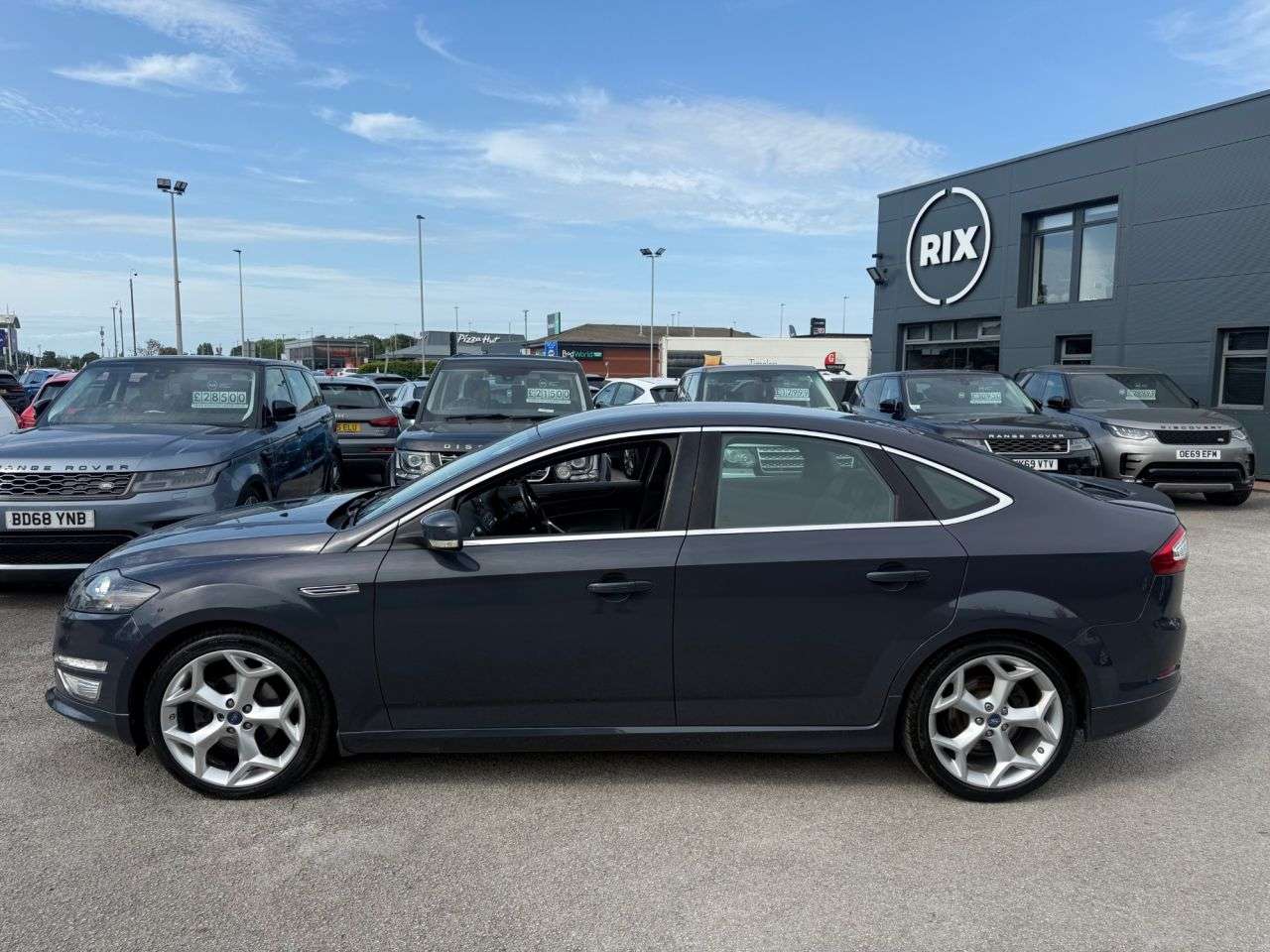 A 2011 FORD MONDEO 2.0 TDCi Titanium X Sport Hatchback 5dr Diesel Manual Euro 5 (163 ps) A 2011 FORD MONDEO 2.0 TDCi Titanium X Sport Hatchback 5dr Diesel Manual Euro 5 (163 ps)