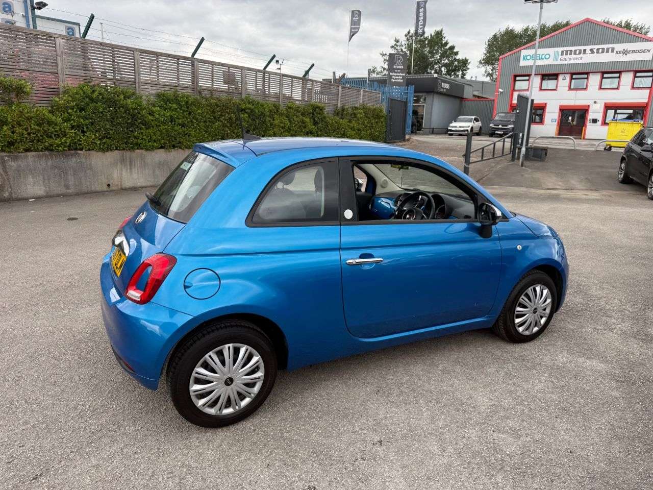 2017 FIAT 500 2017 FIAT 500