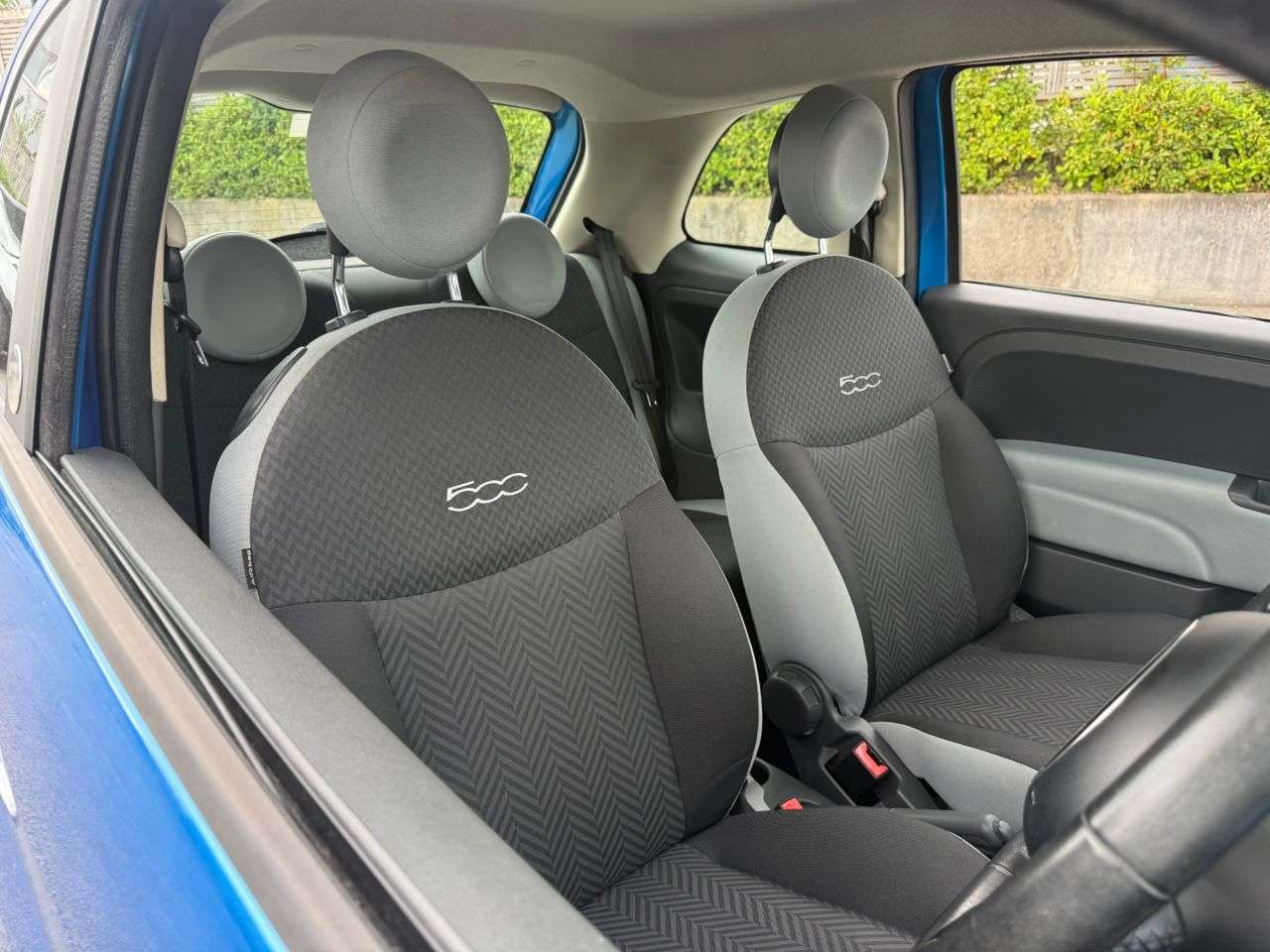 2017 FIAT 500 2017 FIAT 500