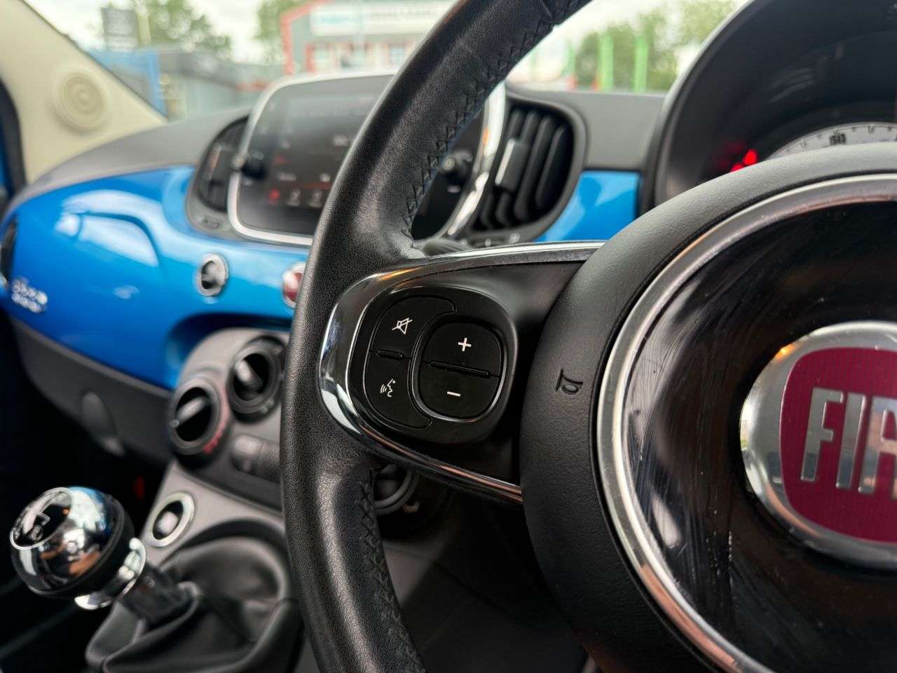 2017 FIAT 500 2017 FIAT 500