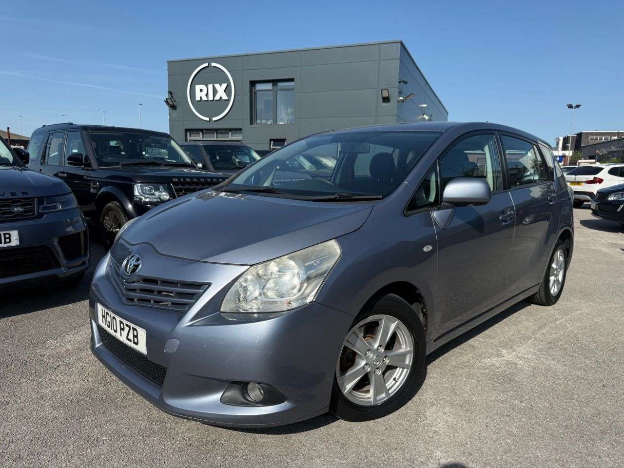 A 2010 TOYOTA VERSO 2.0 D-4D TR MPV 5dr Diesel Manual-7 SEATS A 2010 TOYOTA VERSO 2.0 D-4D TR MPV 5dr Diesel Manual-7 SEATS
