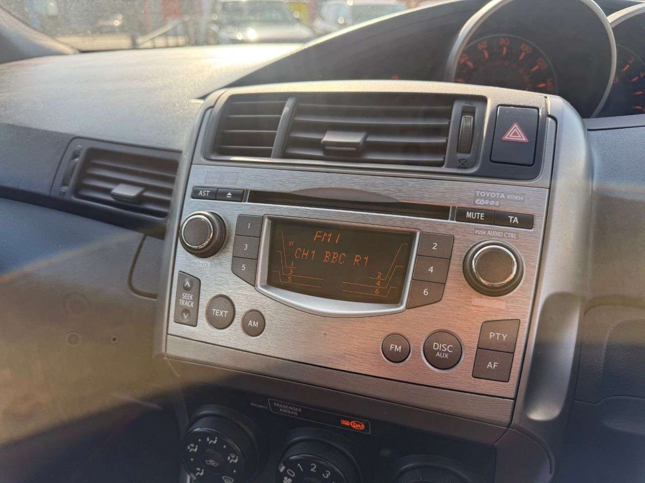 2010 TOYOTA VERSO 2010 TOYOTA VERSO
