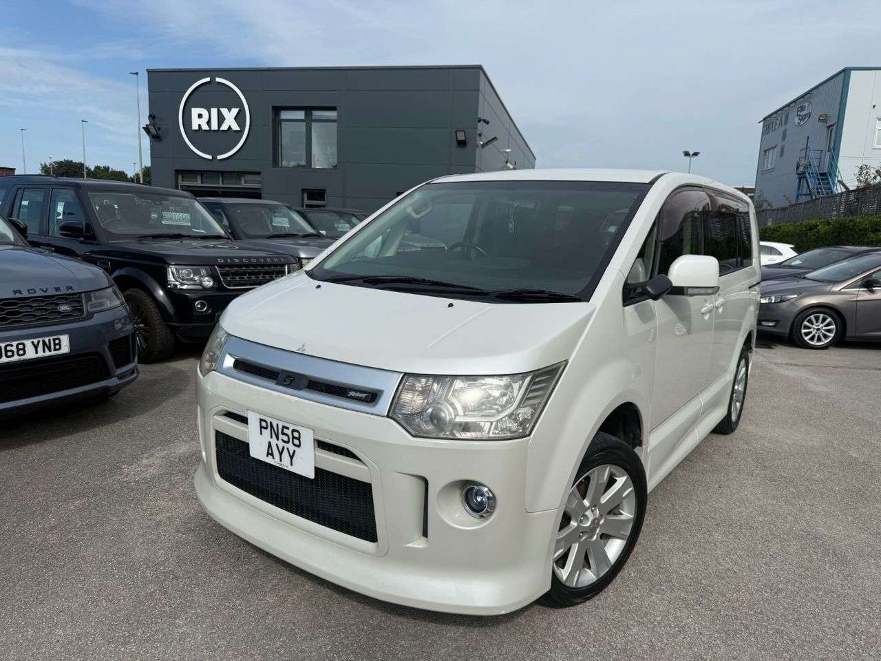 A 2008 MITSUBISHI DELICA Mitsubishi Delica 2.4L A 2008 MITSUBISHI DELICA Mitsubishi Delica 2.4L