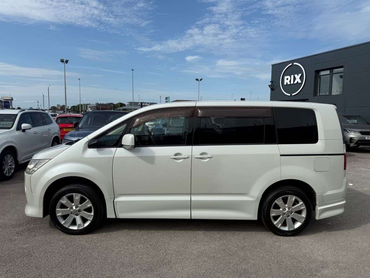 A 2008 MITSUBISHI DELICA Mitsubishi Delica 2.4L A 2008 MITSUBISHI DELICA Mitsubishi Delica 2.4L
