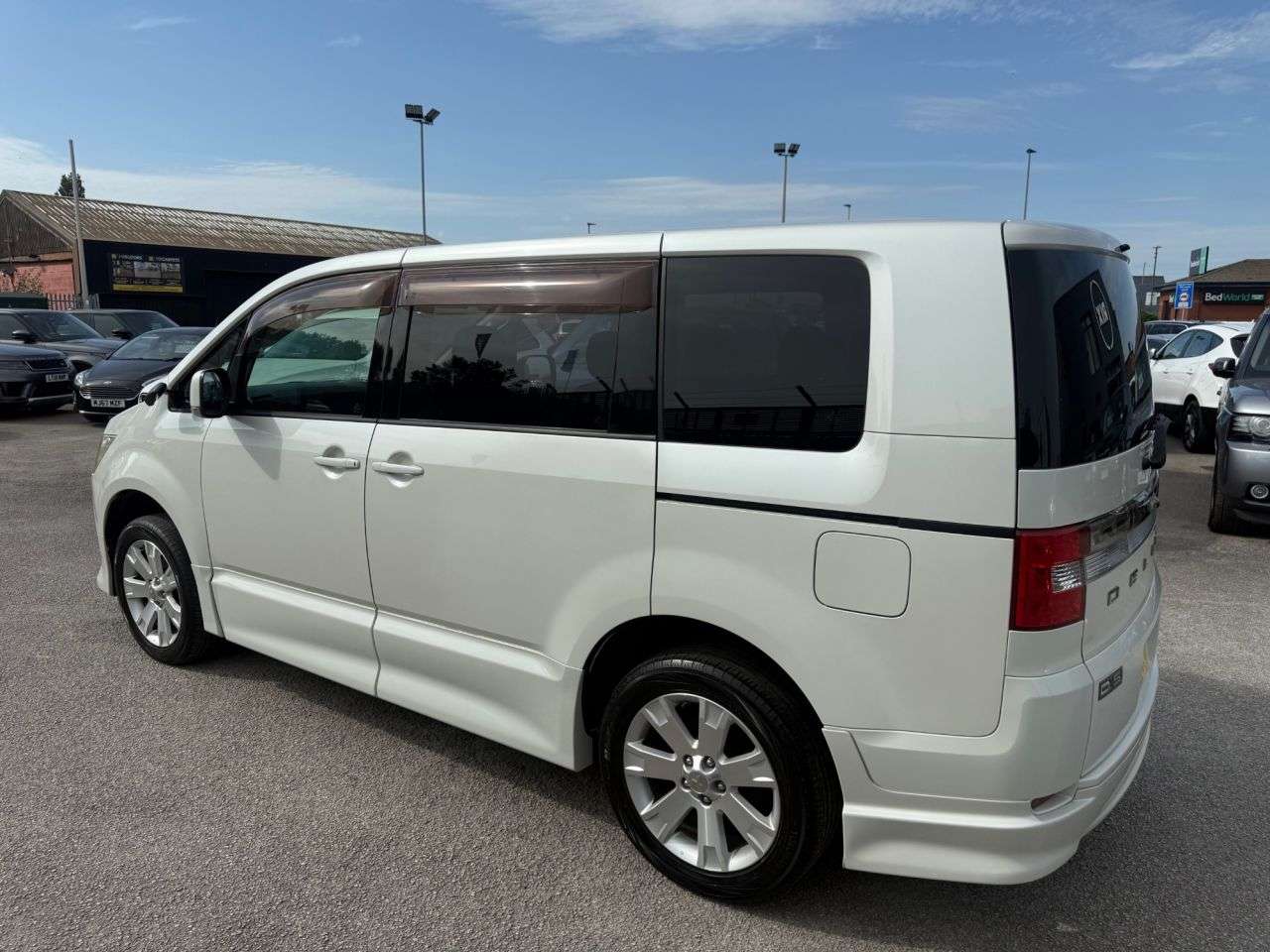 A 2008 MITSUBISHI DELICA Mitsubishi Delica 2.4L A 2008 MITSUBISHI DELICA Mitsubishi Delica 2.4L