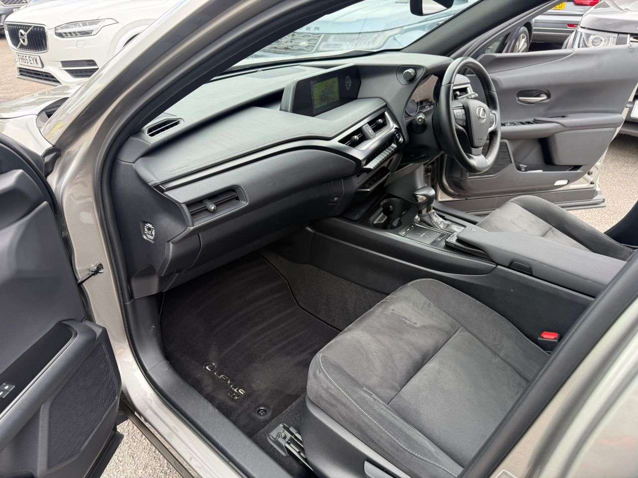2019 LEXUS UX 2019 LEXUS UX