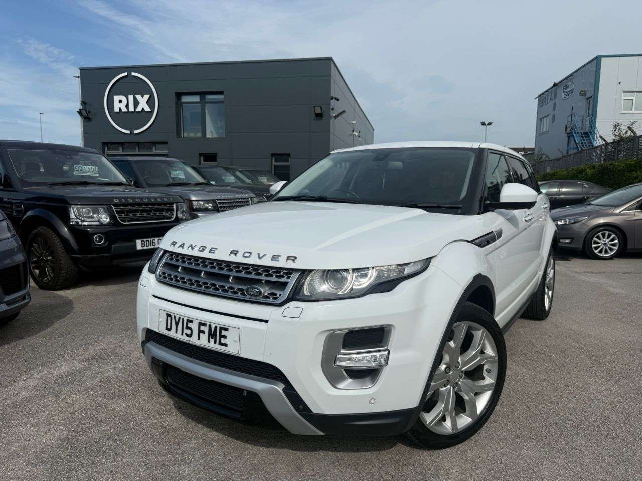 A 2015 LAND ROVER RANGE ROVER EVOQUE 2.2 SD4 Autobiography SUV 5dr Diesel Auto 4WD Euro 5 (s/s) (190 ps) A 2015 LAND ROVER RANGE ROVER EVOQUE 2.2 SD4 Autobiography SUV 5dr Diesel Auto 4WD Euro 5 (s/s) (190 ps)