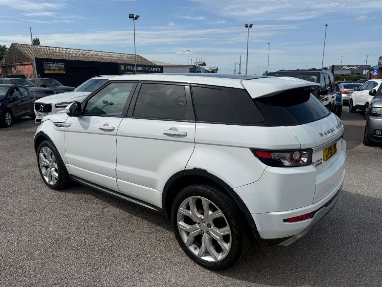 A 2015 LAND ROVER RANGE ROVER EVOQUE 2.2 SD4 Autobiography SUV 5dr Diesel Auto 4WD Euro 5 (s/s) (190 ps) A 2015 LAND ROVER RANGE ROVER EVOQUE 2.2 SD4 Autobiography SUV 5dr Diesel Auto 4WD Euro 5 (s/s) (190 ps)