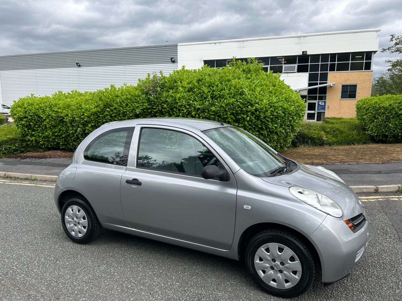 A 2003 NISSAN MICRA 1.0 E Hatchback 3dr Petrol Manual (141 g/km, 64 bhp)-Fantastic Low Mileage A 2003 NISSAN MICRA 1.0 E Hatchback 3dr Petrol Manual (141 g/km, 64 bhp)-Fantastic Low Mileage
