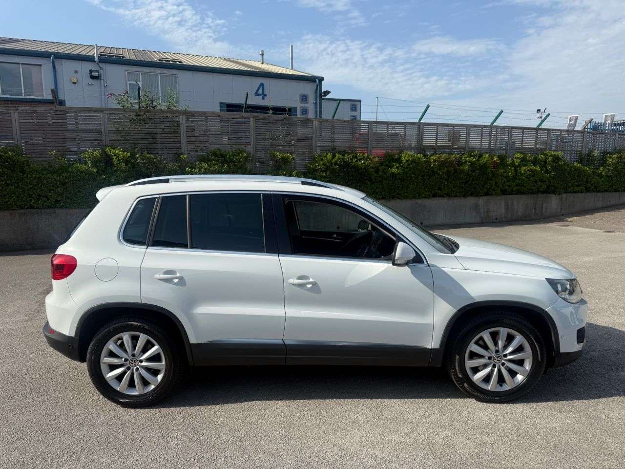 2015 VOLKSWAGEN TIGUAN 2015 VOLKSWAGEN TIGUAN