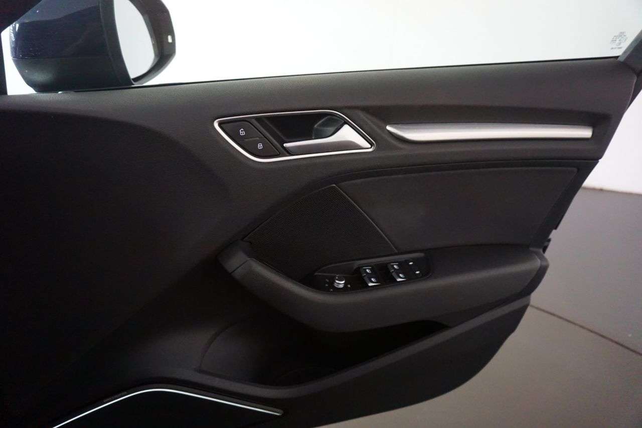2016 AUDI A3 2016 AUDI A3