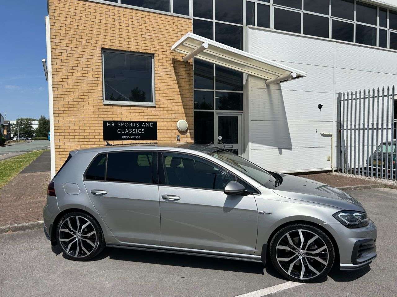 A 2019 VOLKSWAGEN GOLF 2.0 TDI GTD Hatchback 5dr Diesel DSG Euro 6 (s/s) (184 ps)-1 Owner From New A 2019 VOLKSWAGEN GOLF 2.0 TDI GTD Hatchback 5dr Diesel DSG Euro 6 (s/s) (184 ps)-1 Owner From New