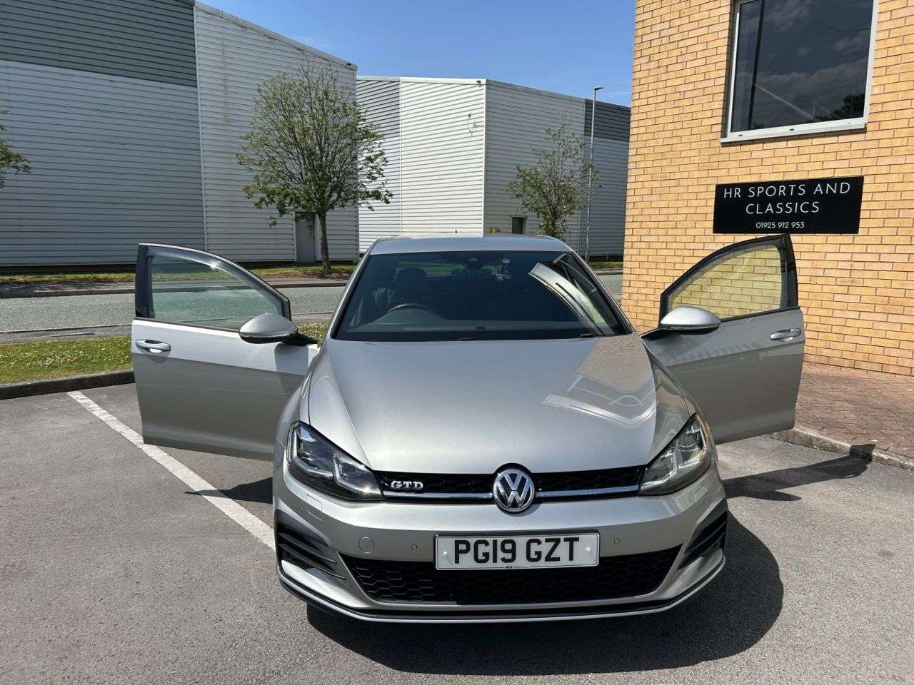 2019 VOLKSWAGEN GOLF 2019 VOLKSWAGEN GOLF