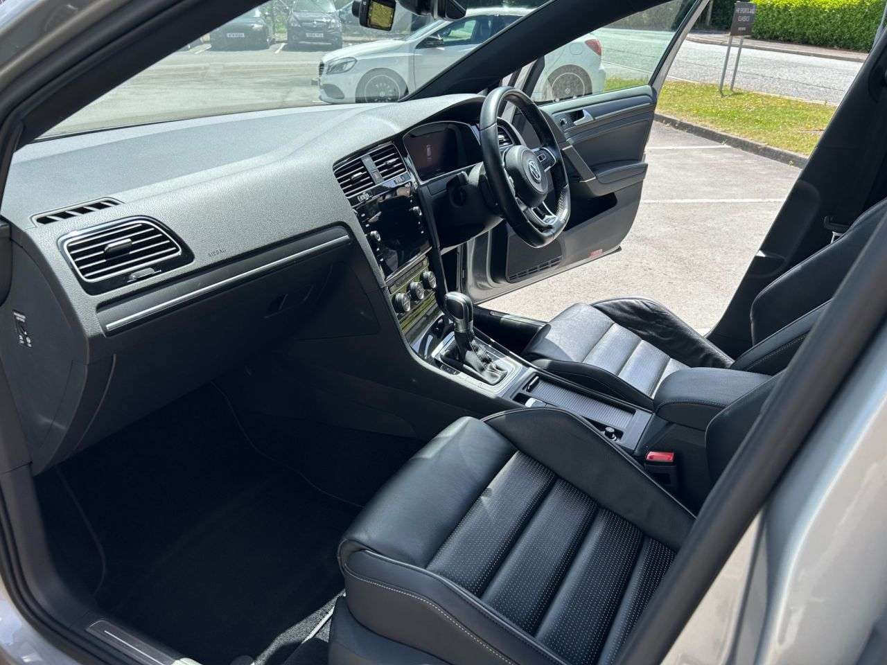 2019 VOLKSWAGEN GOLF 2019 VOLKSWAGEN GOLF