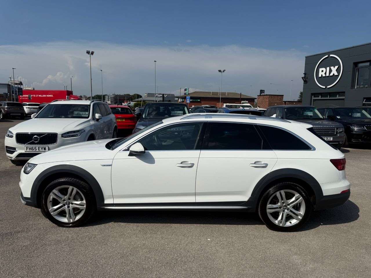 A 2018 AUDI A4 ALLROAD 2.0 TDI Sport Estate 5dr Diesel S Tronic quattro Euro 6-2 FORMER KEEPERS-HE A 2018 AUDI A4 ALLROAD 2.0 TDI Sport Estate 5dr Diesel S Tronic quattro Euro 6-2 FORMER KEEPERS-HE