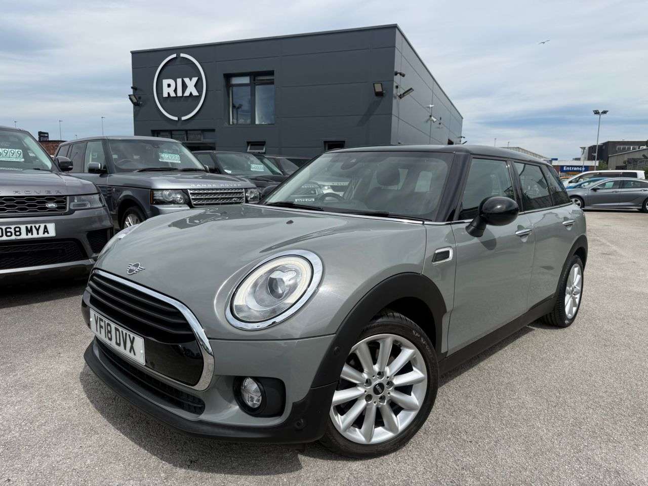 A 2018 MINI CLUBMAN 1.5 Cooper Estate 6dr Petrol Auto Euro 6 (s/s) (136 ps) A 2018 MINI CLUBMAN 1.5 Cooper Estate 6dr Petrol Auto Euro 6 (s/s) (136 ps)
