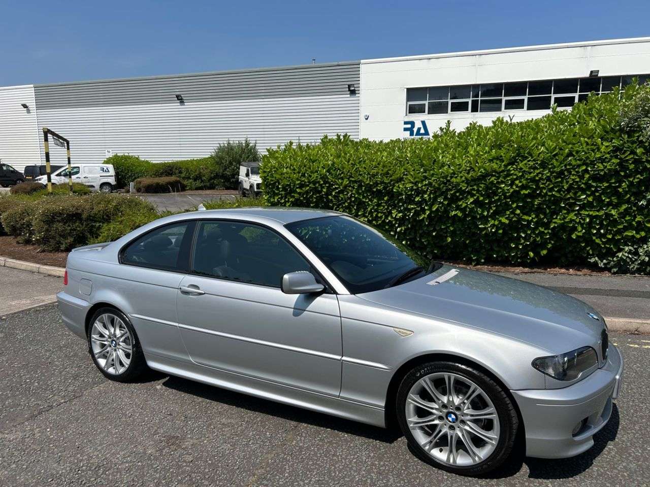 A 2006 BMW 3 SERIES 2.5 325Ci 325 M Sport Coupe 2dr Petrol Automatic (229 g/km, 192 bhp)-Fantas A 2006 BMW 3 SERIES 2.5 325Ci 325 M Sport Coupe 2dr Petrol Automatic (229 g/km, 192 bhp)-Fantas