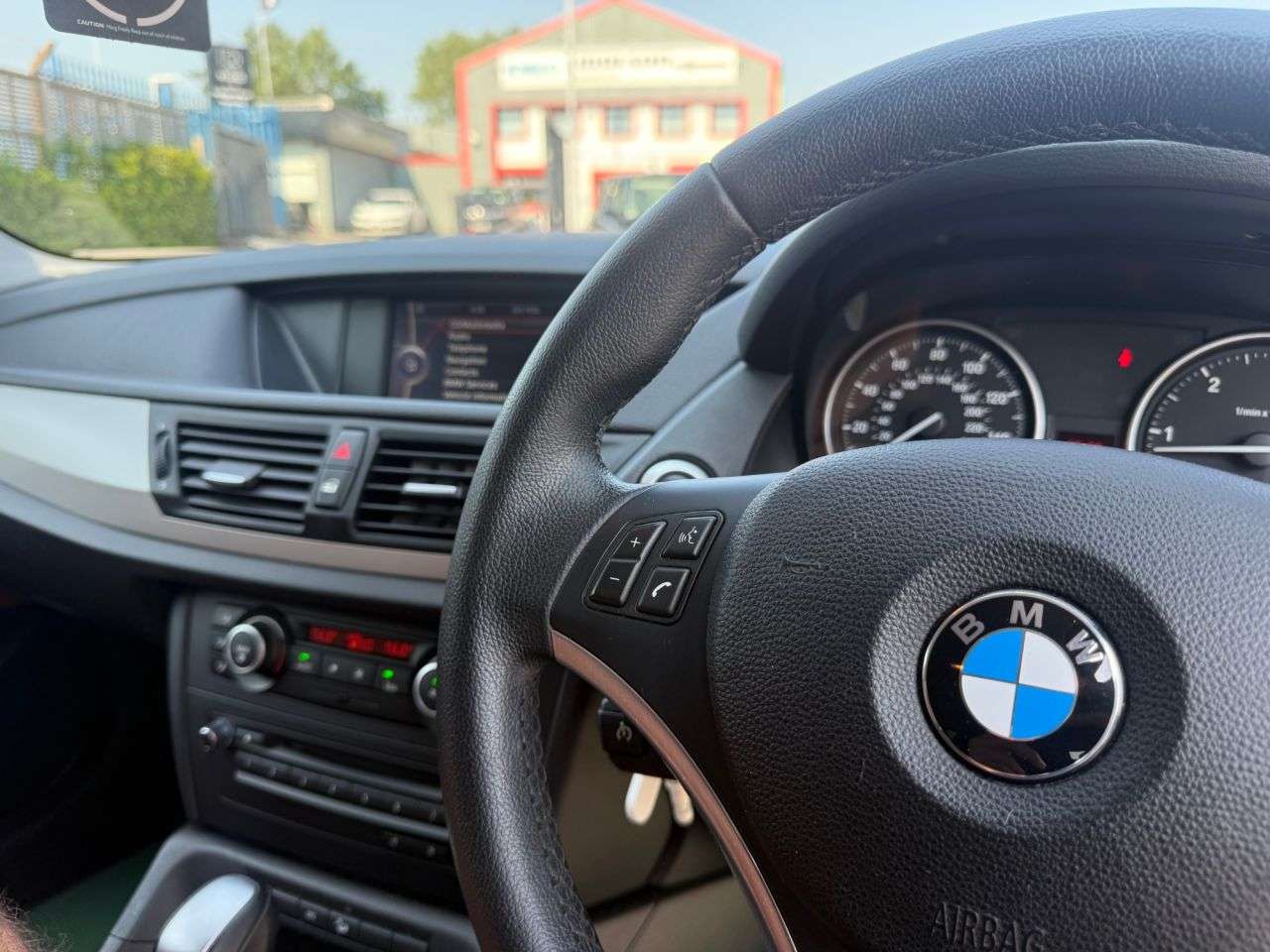 2010 BMW X1 2010 BMW X1